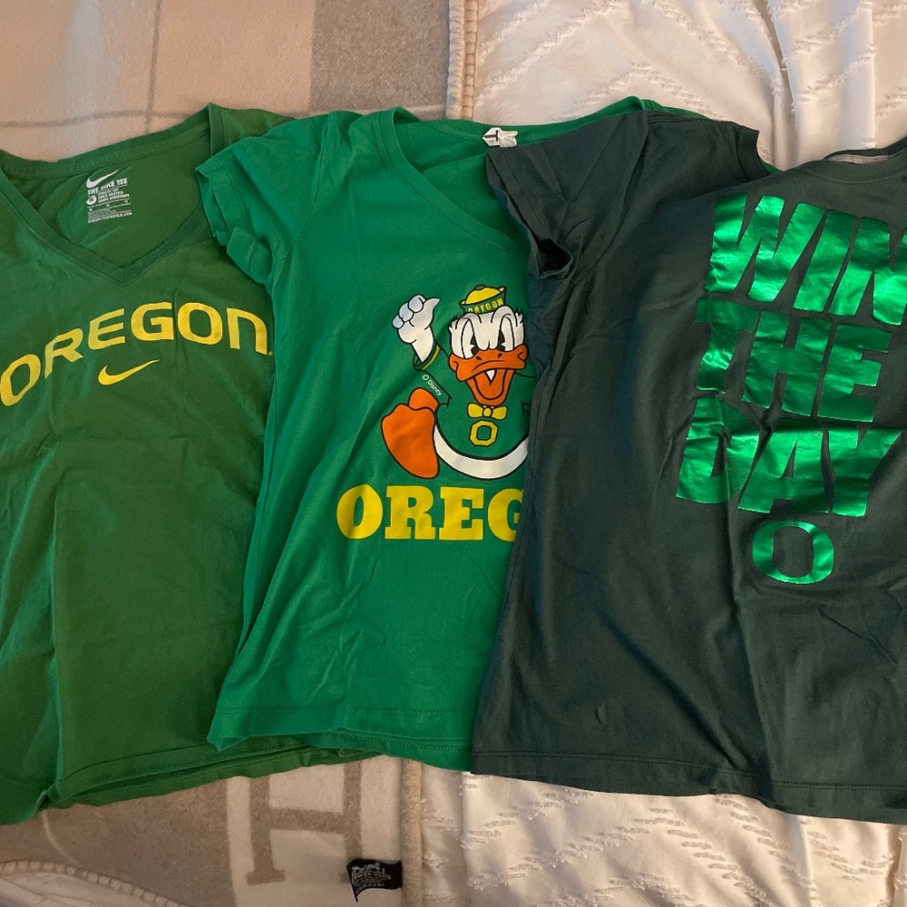 Oregon ducks game day lot of t shirts size medium